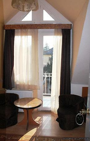 Villa Hotel Kristal Будапеща Екстериор снимка
